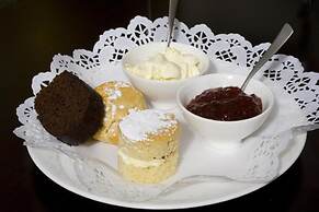 Hunday Manor Country House Hotel