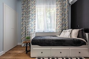 Luxury & Unique-Top Center Apt. - 3BDR