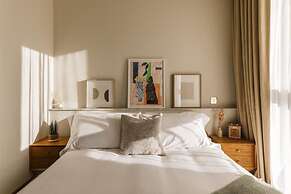 Luxury Studio With Balcony in North London