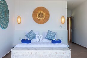 BLUE TIGER Luxury Pool Villa by Blue Mountain Villas