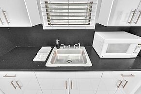 Garden Suites-Hosted by Sweetstay