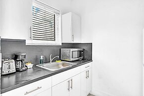 Garden Suites-Hosted by Sweetstay