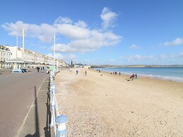 Flat 6, Thornlow Heights