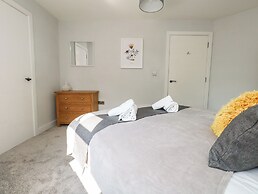 Flat 6, Thornlow Heights