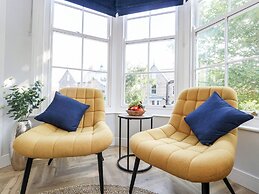 Flat 6, Thornlow Heights