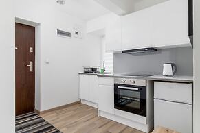 Studio Rynek Dębnicki by Renters