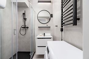 Studio Rynek Dębnicki by Renters