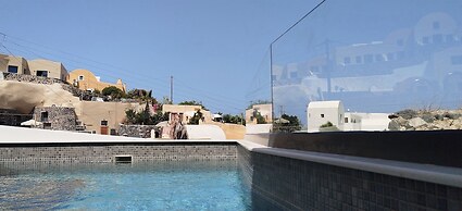 Artium Villa with Pool hosted by K&K