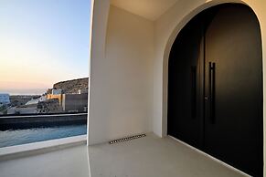 Artium Villa with Pool hosted by K&K