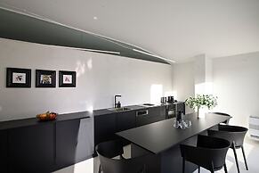 Artium Villa with Pool hosted by K&K