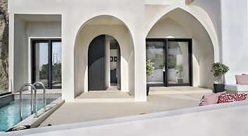 Artium Villa with Pool hosted by K&K