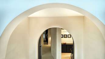 Artium Villa with Pool hosted by K&K