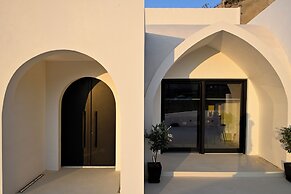 Artium Villa with Pool hosted by K&K