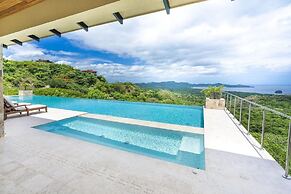 Playa Flamingo Designer Home With Spectacular 180 Ocean Views - Casa D
