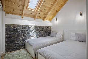 Mountain Retreat by Homie