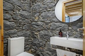 Mountain Retreat by Homie