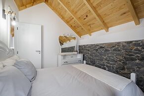 Mountain Retreat by Homie