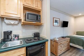 Mountainside Inn 109 1 Bedroom Hotel Room by Alpine Lodging Telluride