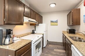 Mountainside Inn 113 1 Bedroom Condo by Alpine Lodging Telluride