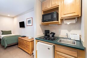 Mountainside Inn 406 1 Bedroom Hotel Room by Alpine Lodging Telluride