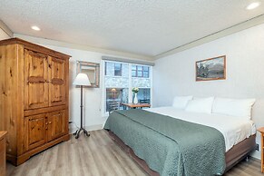 Mountainside Inn 311 1 Bedroom Hotel Room by Alpine Lodging Telluride