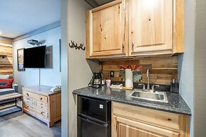 Mountainside Inn 207 1 Bedroom Hotel Room by Alpine Lodging Telluride