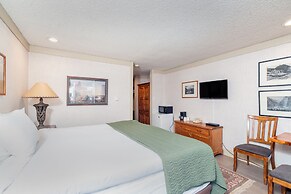 Mountainside Inn 221 1 Bedroom Hotel Room by Alpine Lodging Telluride