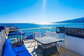 Akçay Pier Hotel & Beach