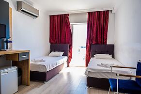 Akçay Pier Hotel & Beach