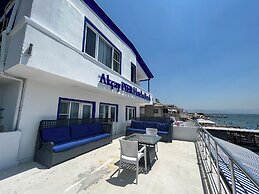 Akçay Pier Hotel & Beach