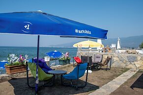 Akçay Pier Hotel & Beach