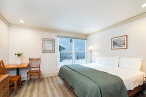 Mountainside Inn 204 1 Bedroom Hotel Room by Alpine Lodging Telluride