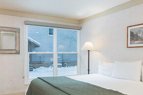 Mountainside Inn 204 1 Bedroom Hotel Room by Alpine Lodging Telluride