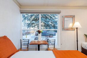 Mountainside Inn 304 1 Bedroom Hotel Room by Alpine Lodging Telluride