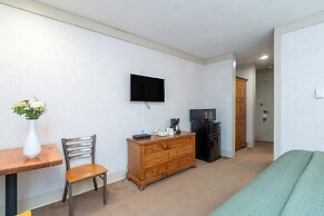 Mountainside Inn 203 1 Bedroom Hotel Room by Alpine Lodging Telluride