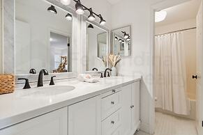 8 Sea Castles 3 Bedroom Condo by RedAwning