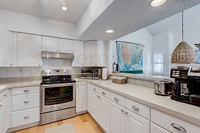 8 Sea Castles 3 Bedroom Condo by RedAwning