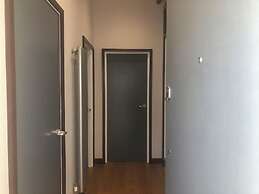 Toothbrush Apartments - Lloyds Avenue