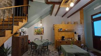 Cantunera Sicilian Room