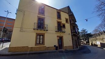 Cantunera Sicilian Room