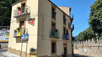 Cantunera Sicilian Room