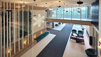 Corporate Stays - Blum