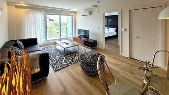 Corporate Stays - Blum