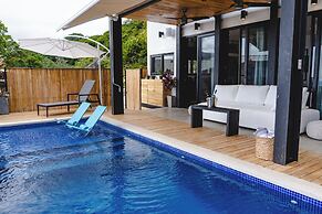 LeSuite Santa Teresa