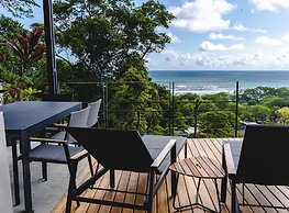 LeSuite Santa Teresa