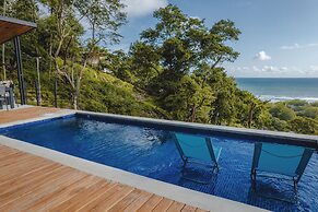 LeSuite Santa Teresa