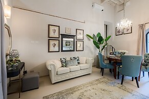 Gallo Cedrone a Home With Outdoor