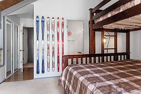 Ski-In Ski-Out Summit Townhouse