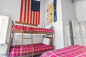 Ski-In Ski-Out Summit Townhouse