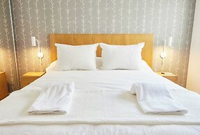 Modern & chic 2 bedrooms Apt.